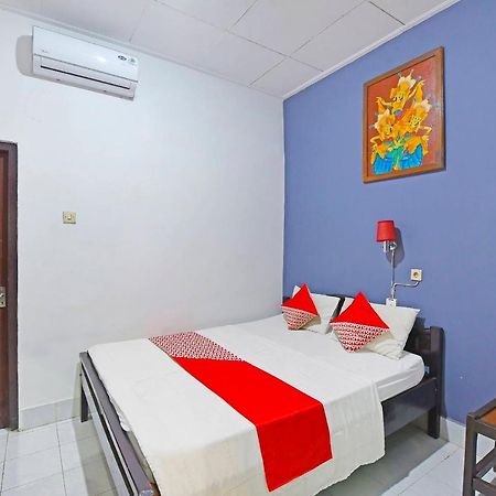 Oyo 3244 Grand Chandra Hotel Dempasar Exterior foto