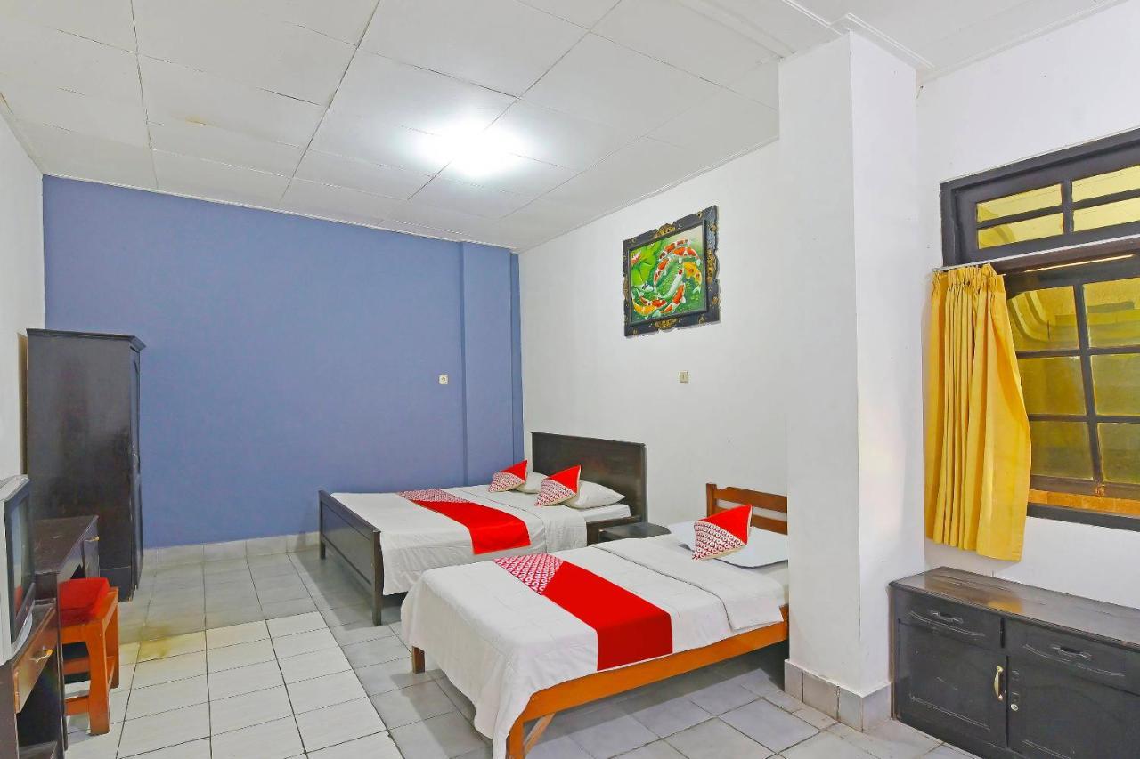 Oyo 3244 Grand Chandra Hotel Dempasar Exterior foto