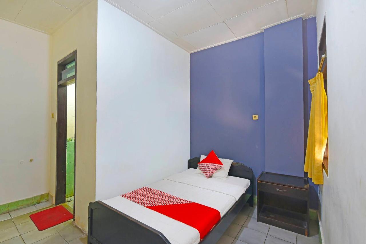 Oyo 3244 Grand Chandra Hotel Dempasar Exterior foto