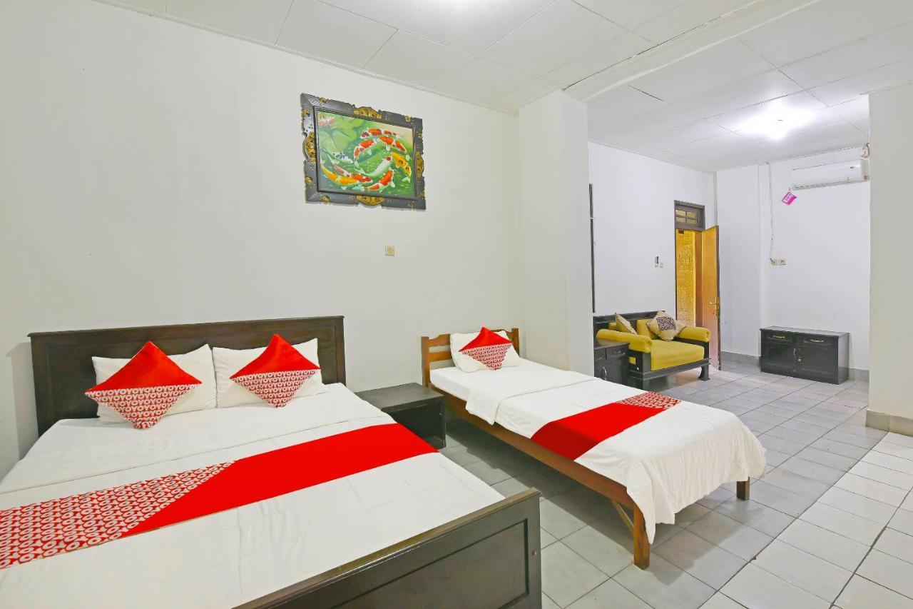 Oyo 3244 Grand Chandra Hotel Dempasar Exterior foto