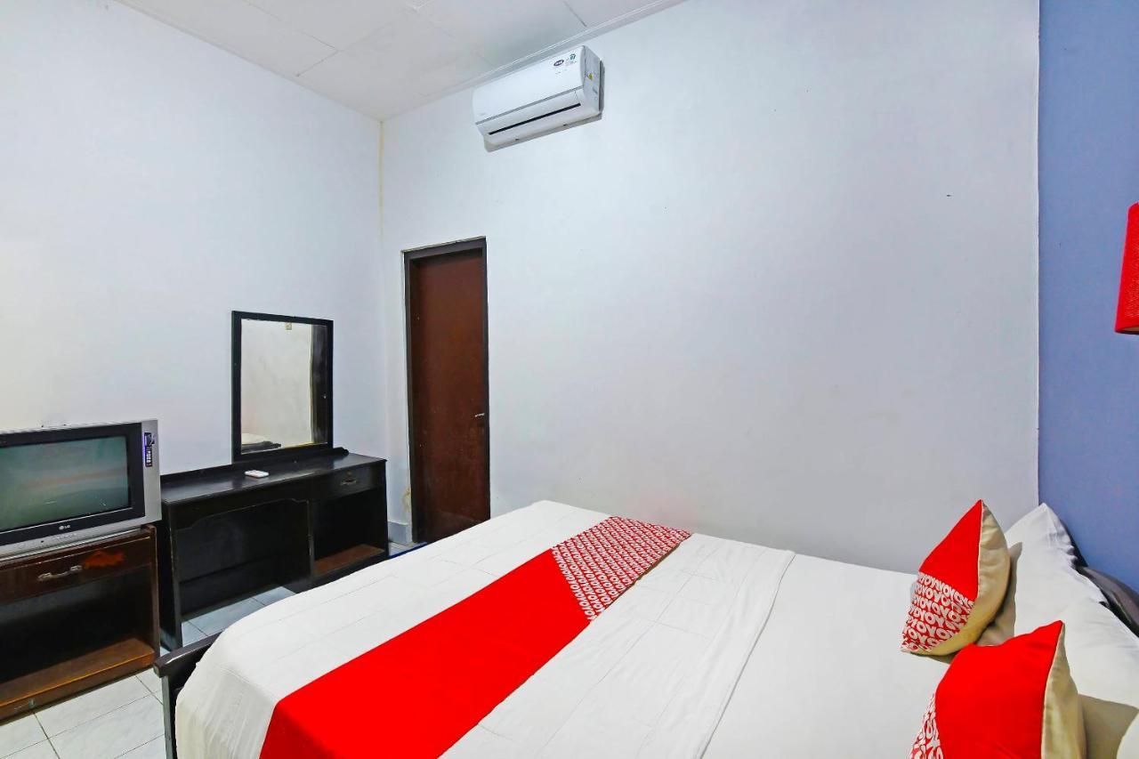 Oyo 3244 Grand Chandra Hotel Dempasar Exterior foto